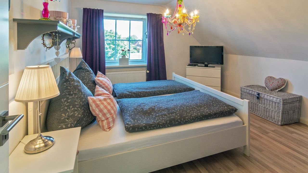 Schlafzimmer klein OG I Schlafzimmer klein OG I